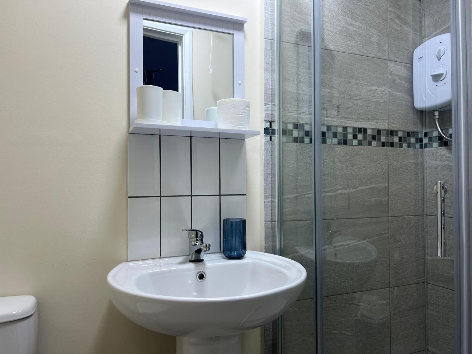 Modern Apartment Off-Road Parking-Twin Room Suite 4 Nottingham Exterior foto
